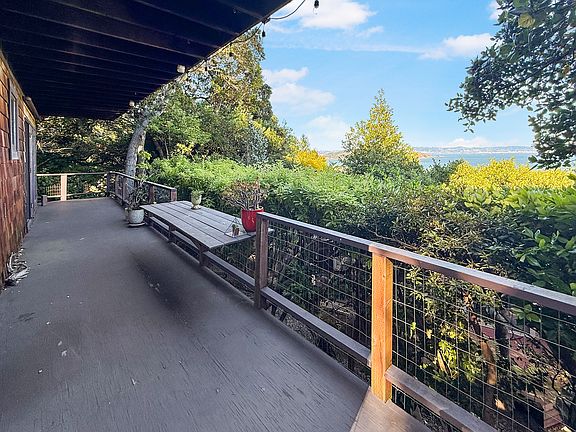 3rd image of 550 Sausalito Blvd APT C