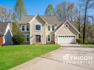 6896 Old Fox Trl, Stone Mountain, GA 30087