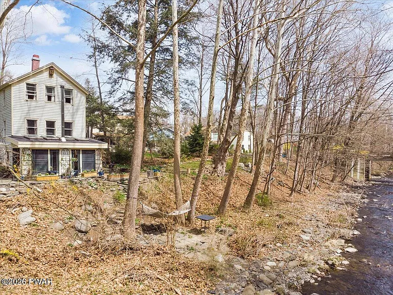 144 Sawkill Ave — Photo 36