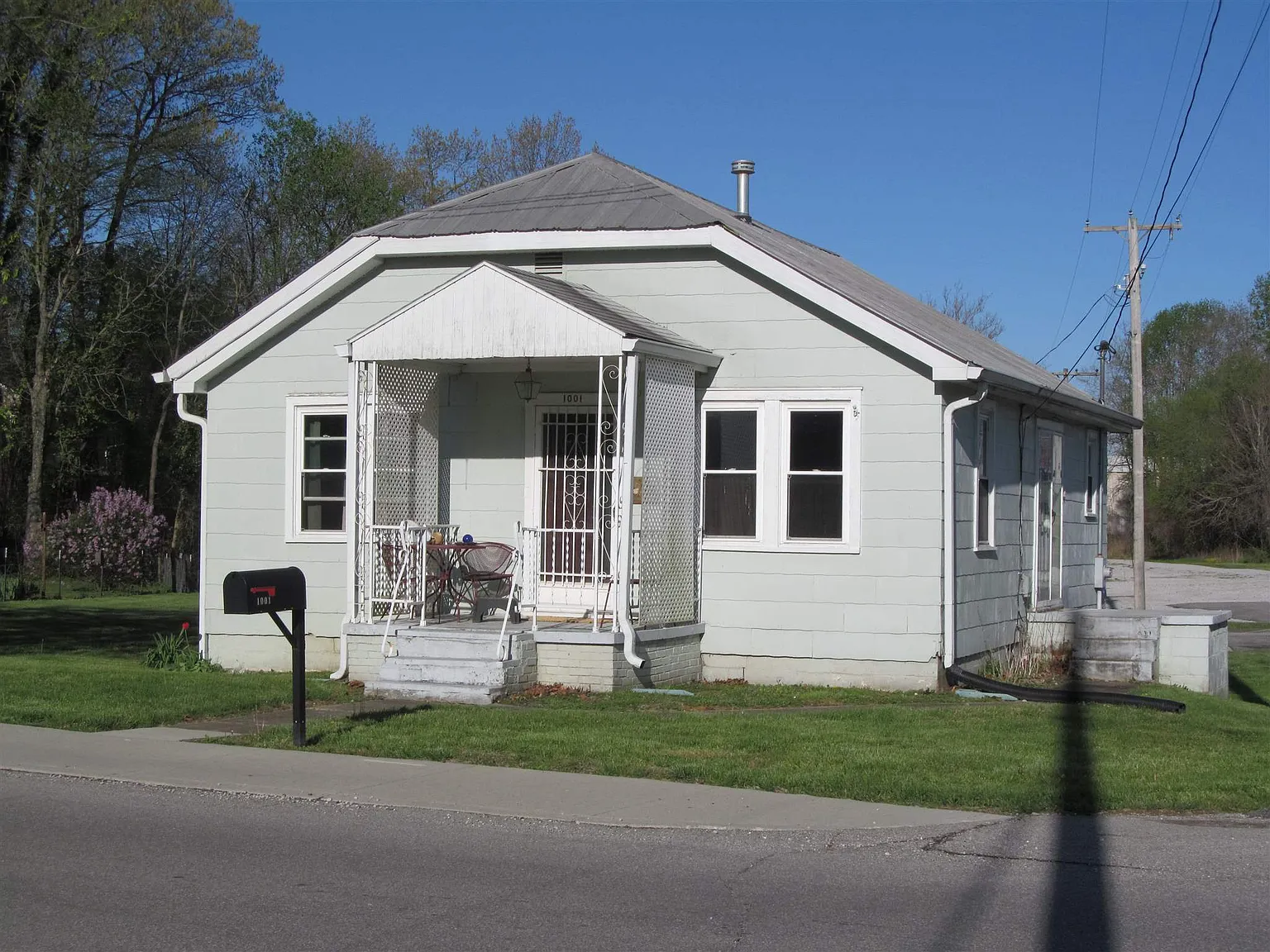 1001 R St photo 1