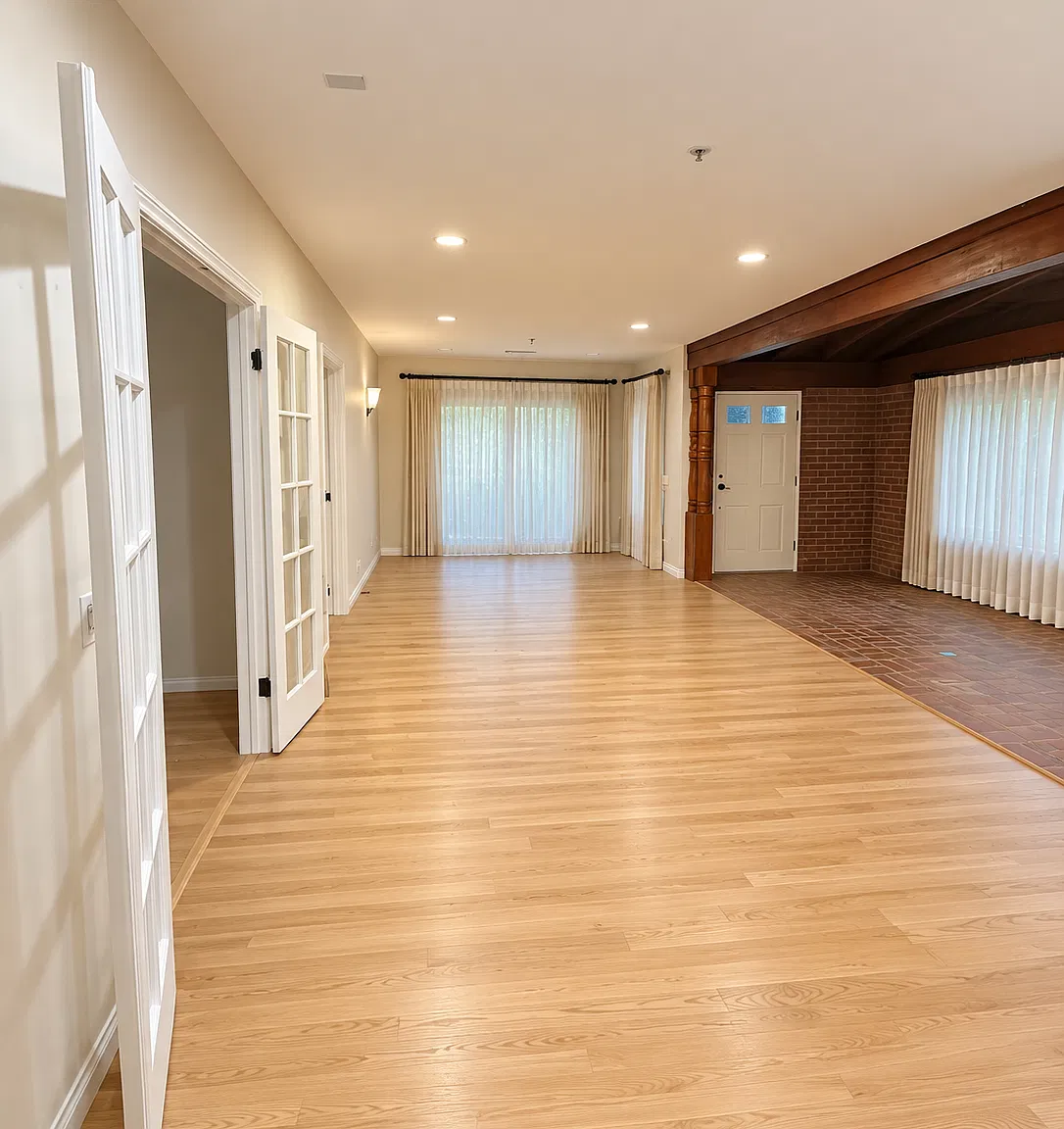4 bed, 2266 sqft, $9,000 — Photo 2