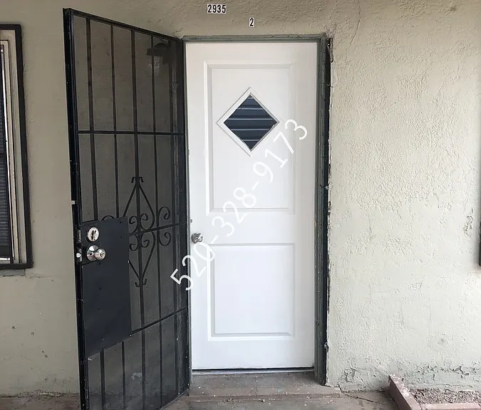 2935 N Alvernon Way #2 — Photo 4