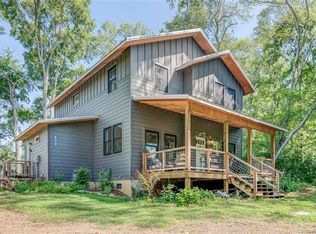 830 River Rd, Hot Springs, NC 28743