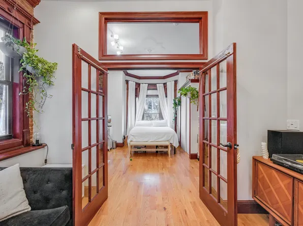 697 Jefferson Avenue image 2 of 22