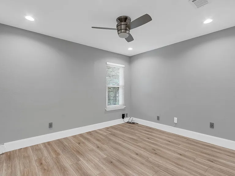 1424 Hampton Rd — Photo 21