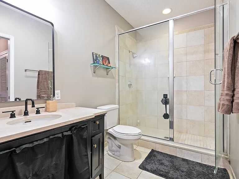 2525 College St #1105 — Photo 17
