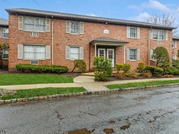 206 Main St #14A, Millburn Twp., NJ 07041