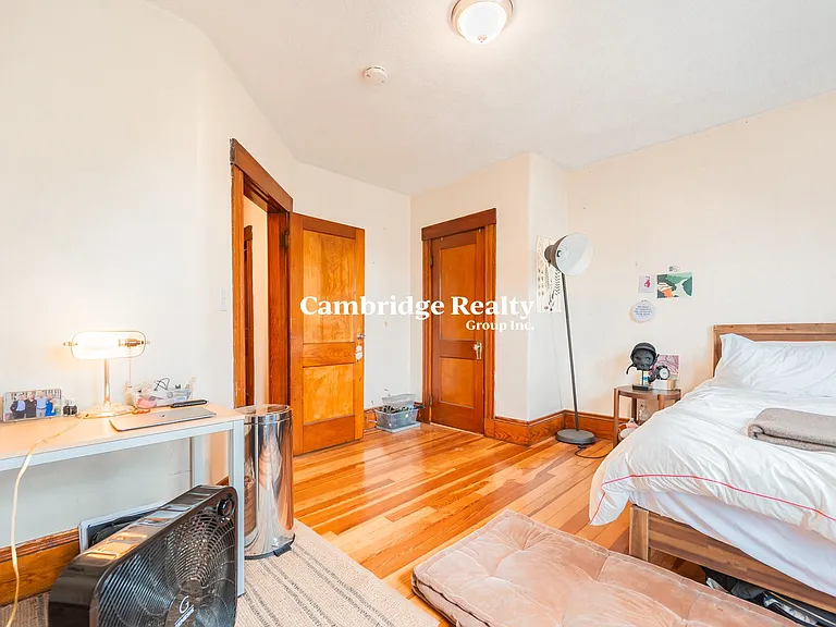 23 Wisconsin Ave #2T — Photo 8