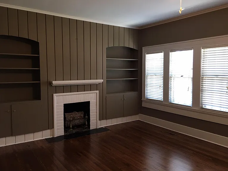 2219 E 20th St — Photo 3