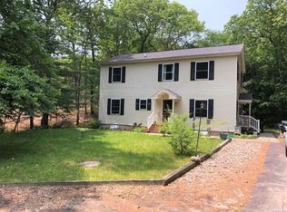 82 Gray Ave, Medford, NY 11763