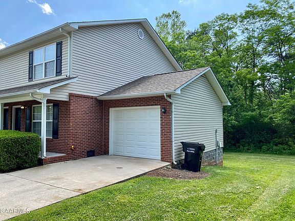 3rd image of 11003 Woody Dr