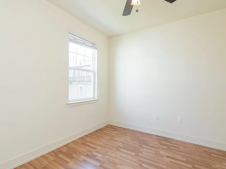 1505 W Master St #2 — Photo 25