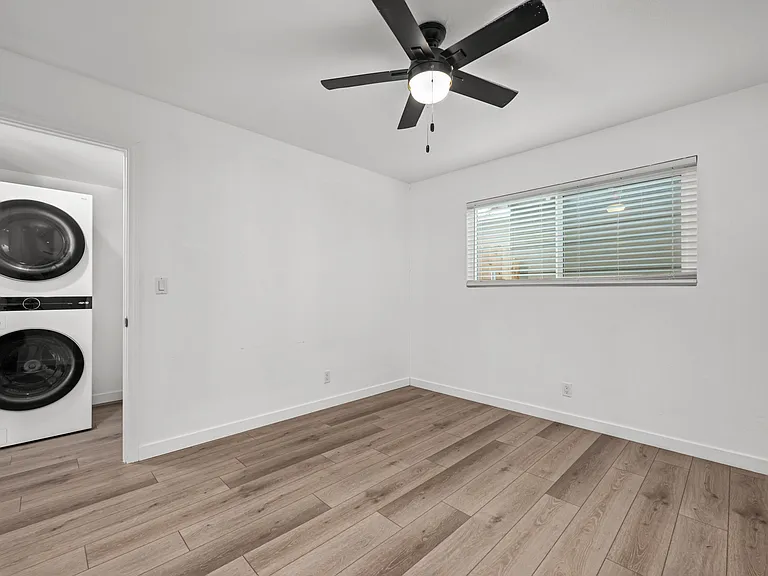 4417 McClintock St #3 — Photo 11