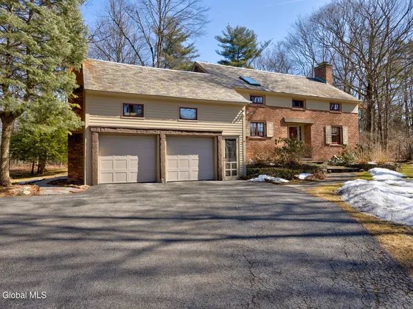 780 St. David's Lane, Niskayuna, NY 12309