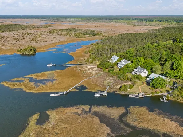 127 Drew Ln, Charleston, SC 29492