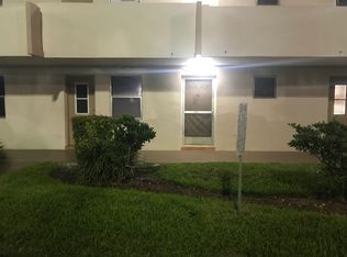 1701 NE 191st St #A106, Miami, FL 33179