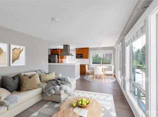 3212 81st Pl SE UNIT C202, Mercer Island, WA