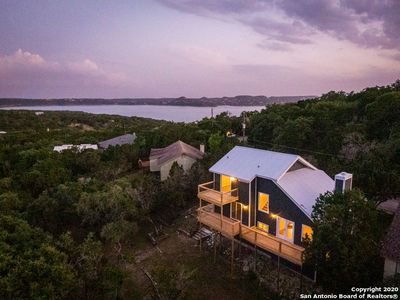 496 Highland Hts, Canyon Lake, TX, 78133