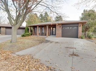 3190 Mulberry Ct, Windsor, ON N8R 2A4