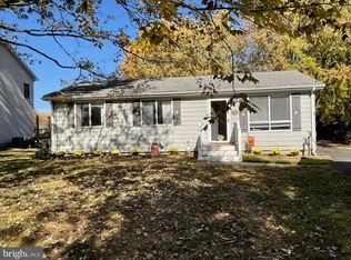 1823 Chester Dr, Chester, MD 21619