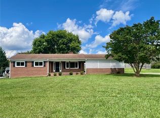 6614 Turnpike Rd, Archdale, NC 27263