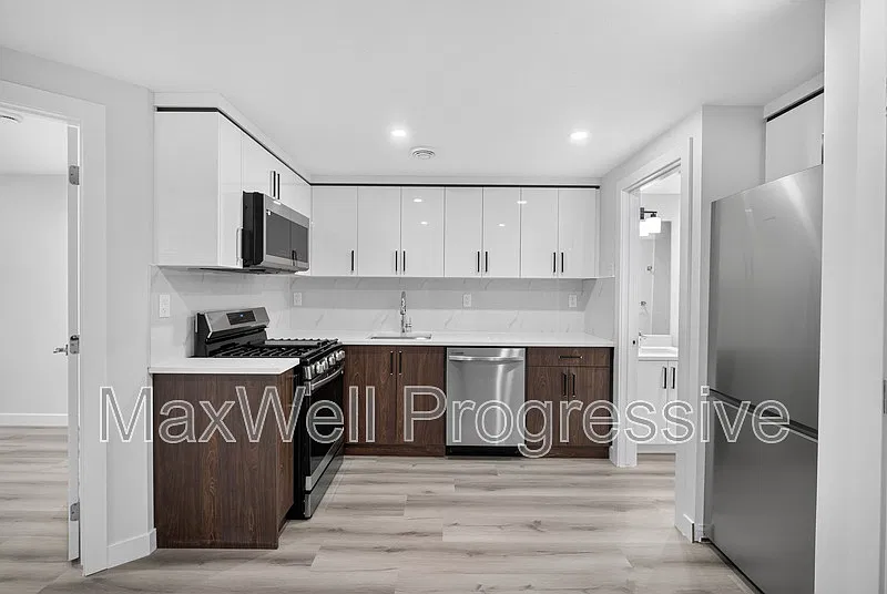 2 bed, 1.0 bath, 613 sqft, $1,200 — Photo 1
