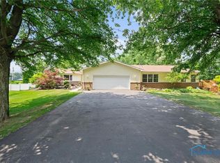 8760 Heller Rd, Whitehouse, OH 43571