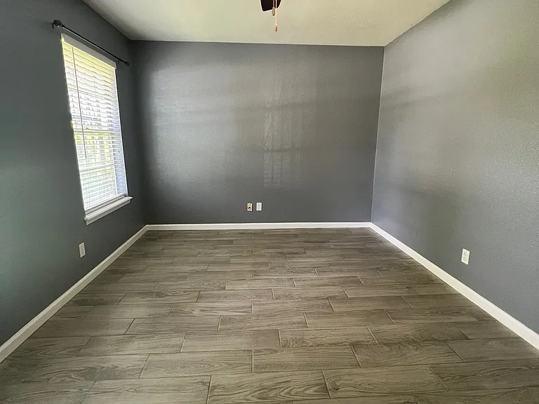 1114 Desirable Dr — Photo 30