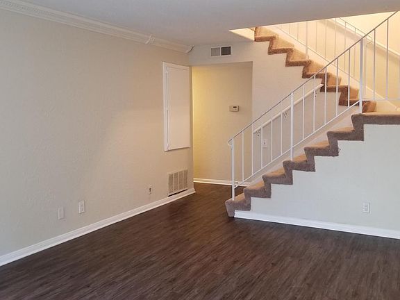 4th image of 1691 Avenue De Las Flores