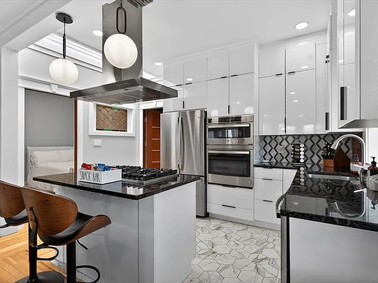 86 Remsen St #3 — Photo 6