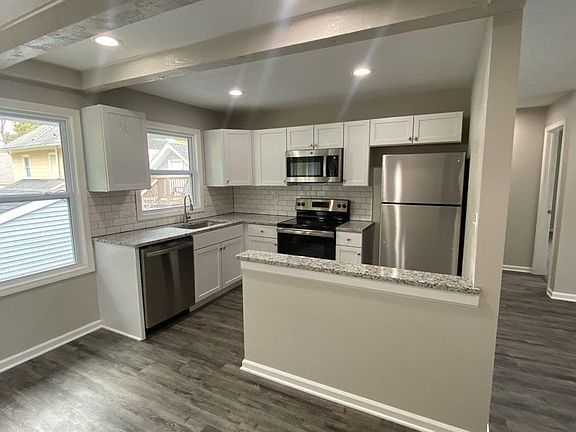 2nd image of 1101 S Main St #B