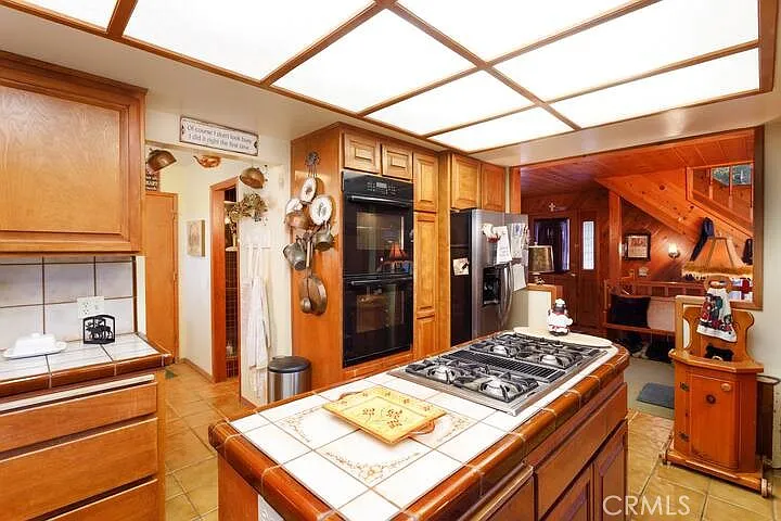 723 Bergschrund Dr — Photo 5