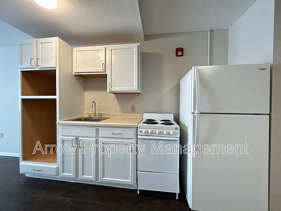 2nd image of 150 Poppe Dr #6