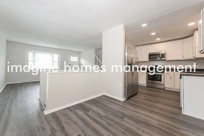 1331 Cavitt Rd — Photo 5