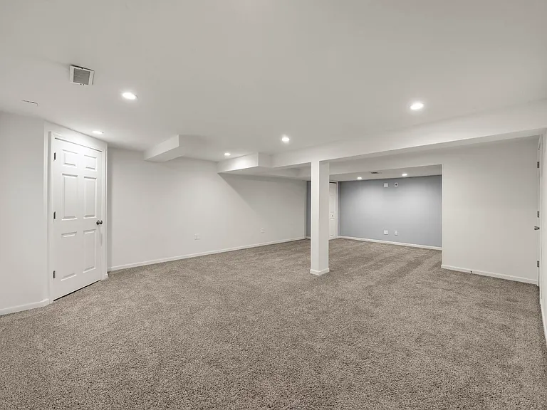 2430 Caton Crest Ct — Photo 22
