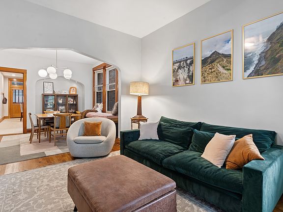 2nd image of 3139 N Hamlin Ave #1