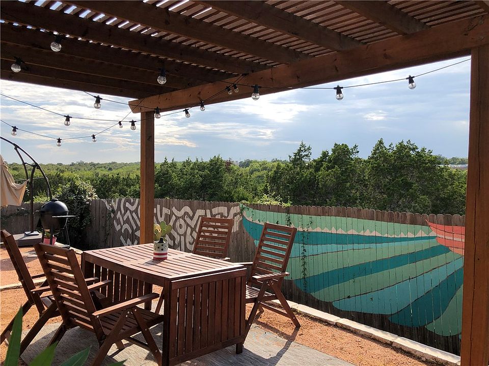 2nd image of 5816 Nelson Oaks Dr