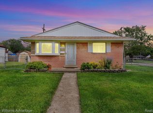 7549 Pine St, Taylor, MI 48180