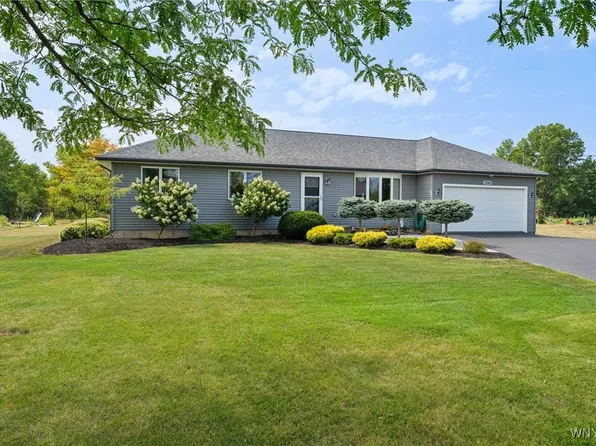 3944 Dickersonville Rd, Ransomville, NY 14131