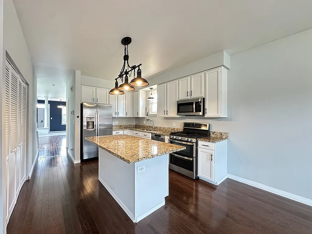 Alluring 3 Bed, 2.5 Bath at Indiana + 37th (Douglas) — Photo 2
