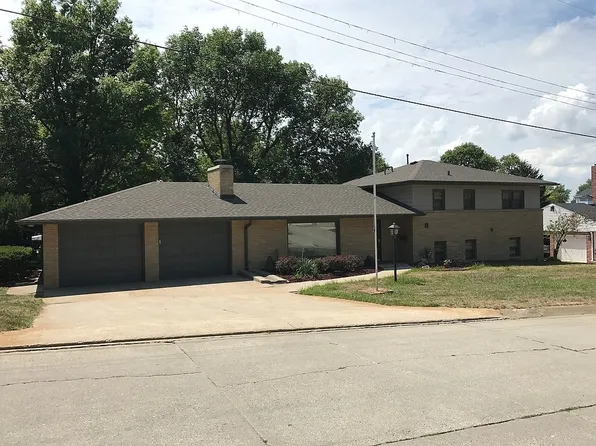 785 E Sheridan St, West Point, NE 68788