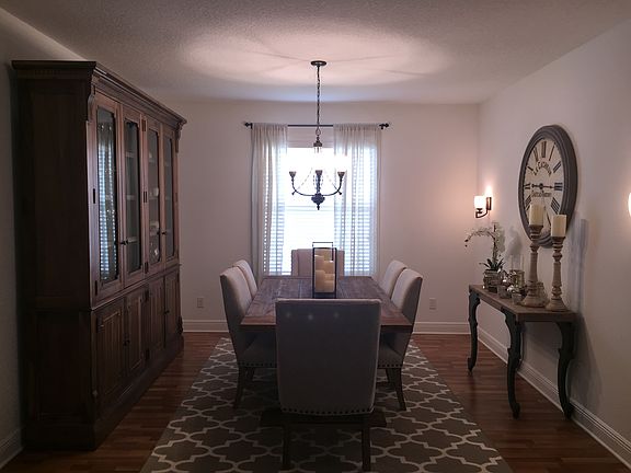 Formal Dining 
