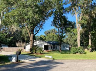 3707 SW 80th Dr, Gainesville, FL 32608