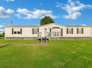 3433 W Stroudville Rd, Cedar Hill, TN 37032