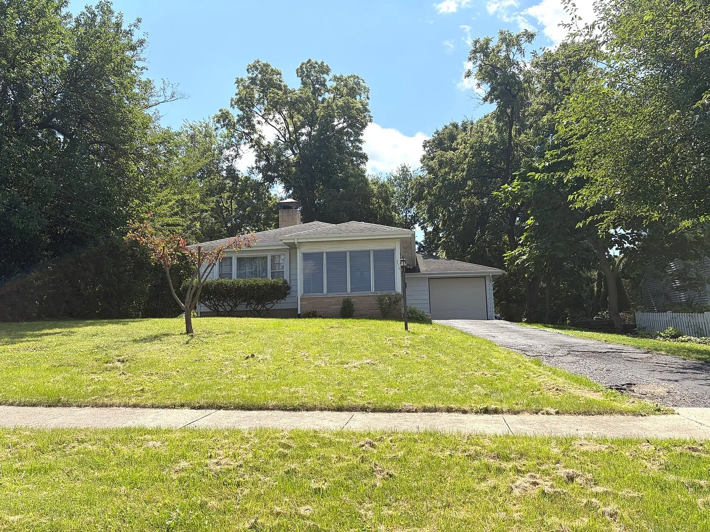 2 bed, 940 sqft, $2,250 — Photo 2