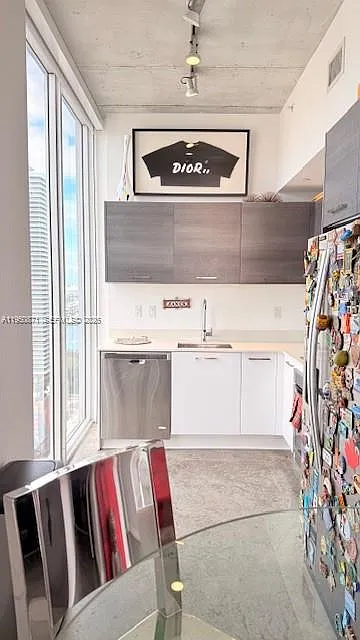 Centro Condo — Photo 4