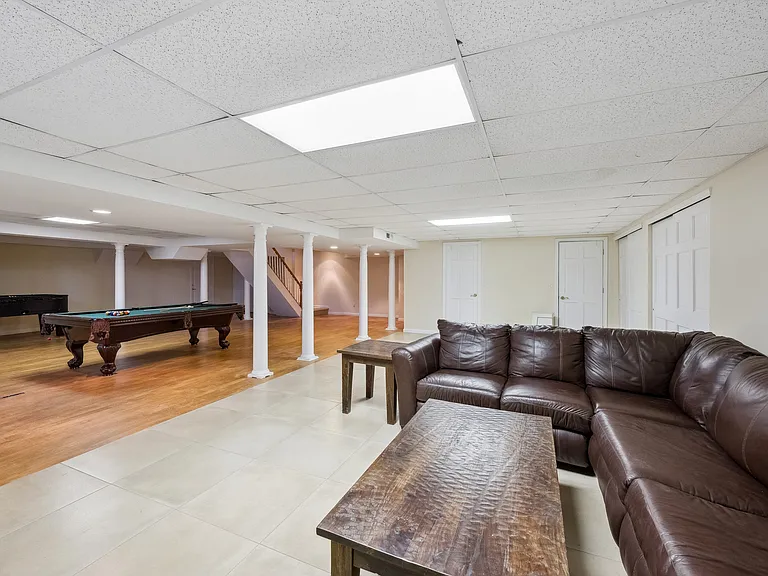 8 Duckwood Ln — Photo 35