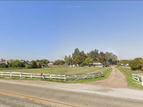 3467 Shaw Ave, Clovis, CA 93619