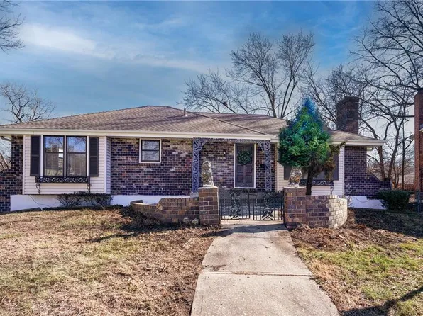 8917 E 88th Ter, Kansas City, MO 64138