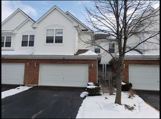 27 Bay Dr, Itasca, IL 60143